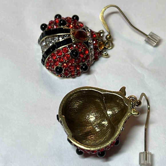 Ladybug 🐞 earrings - Picture 2 of 2